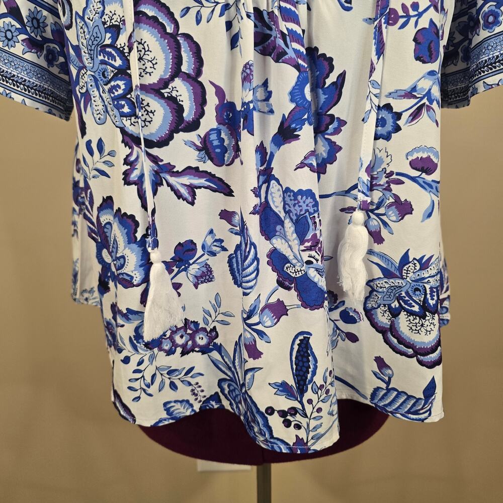 Women's C+D+M Blue Floral Short Sleeve Blouse | Size Large - Picture 5 of 11